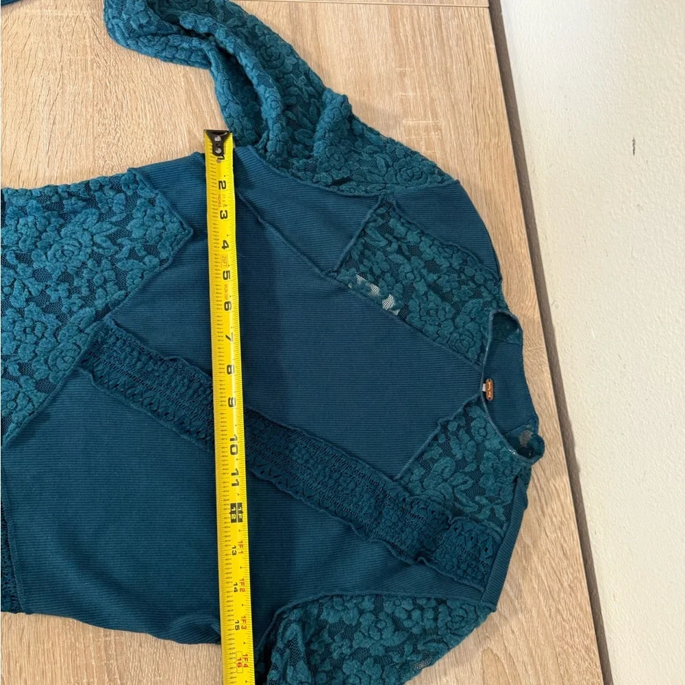 Free People first frost lace layering long sleeve thermal in teal‎ Sz S NWT